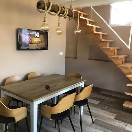Casa Jardines